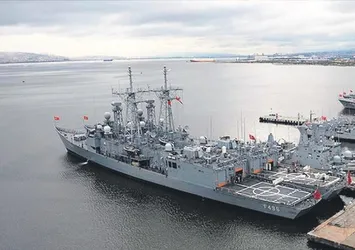 İşte Bahriye'nin içine sızan sivil FETÖ ordusu!