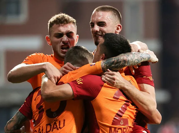 cimbom-ilk-yari-gunduz-ikinci-yari-gece-i-kasimpasa-2-2-galatasaray-mac-sonucu-ozet-1630261078613.jpg Cimbom ilk yarı gündüz ikinci yarı gece I Kasımpaşa 2-2 Galatasaray (MAÇ SONUCU-ÖZET) - 1