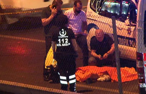 Yenibosna'da feci olay! Üst geçitten düşen kişi, otomobilin altında... - 1
