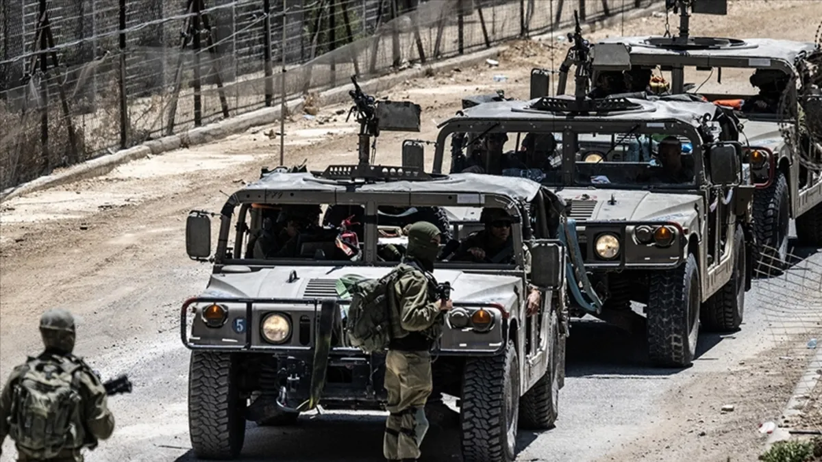 Katil İsrail Suriye'deki işgalini genişletiyor