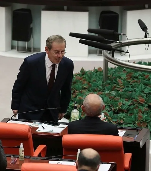 Kılıçdaroğlu’na oy vermediğini açıklayan Abdüllatif Şener’den CHP’ye ’halaylı’ yanıt