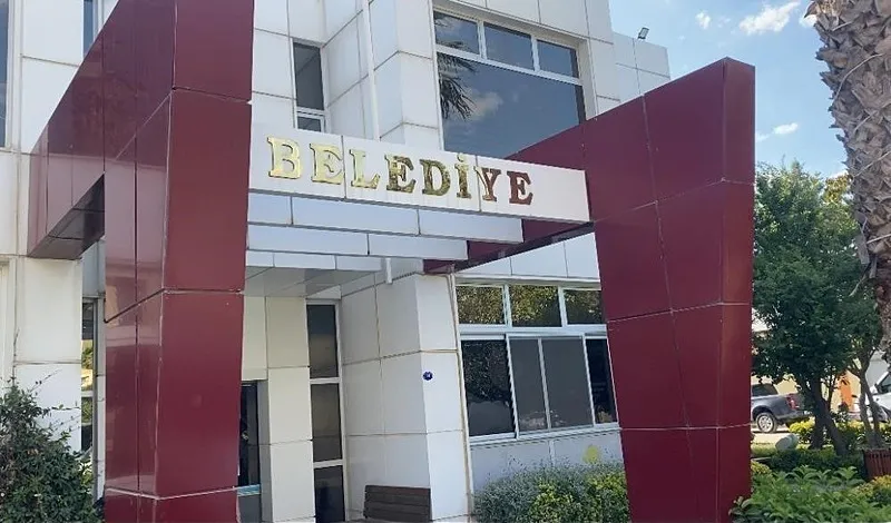 CHP’li belediyeleri esir alan kirli rüşvet ağı deşifre oldu! Cemil Tugay’dan o isme neşter - 4