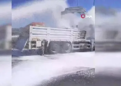 İçi tüp dolu kamyon kasasında yangın