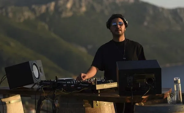 Deeperise Bi Başka'ya konuştu! Popçular da bir gün deep house yapacak demiştim - 2