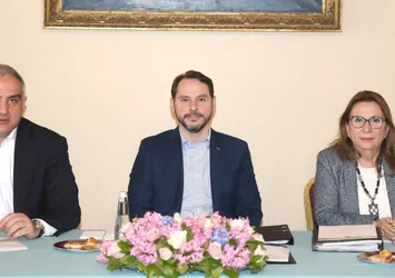 Hazine ve Maliye Bakanı Berat Albayrak'tan koronavirüs desteği