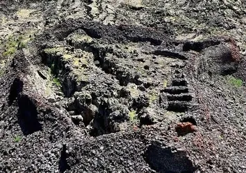 Van'da gizemli kale! Lavların arasında kaldı günümüze ulaştı