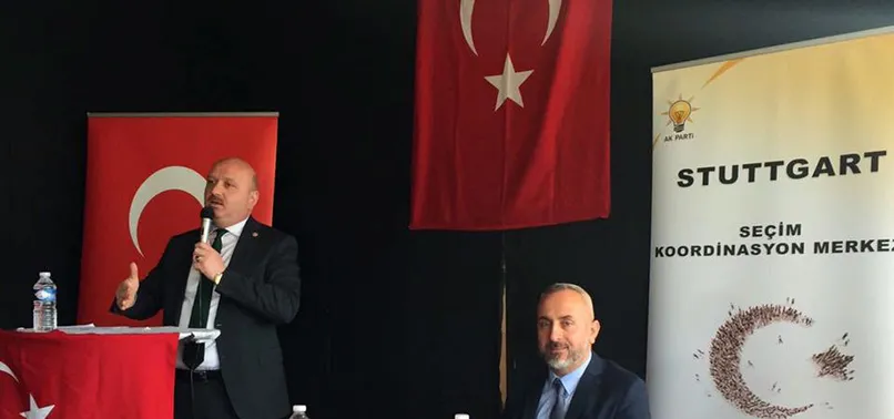 AK Partili vekil Almanya'nın yasağını deldi