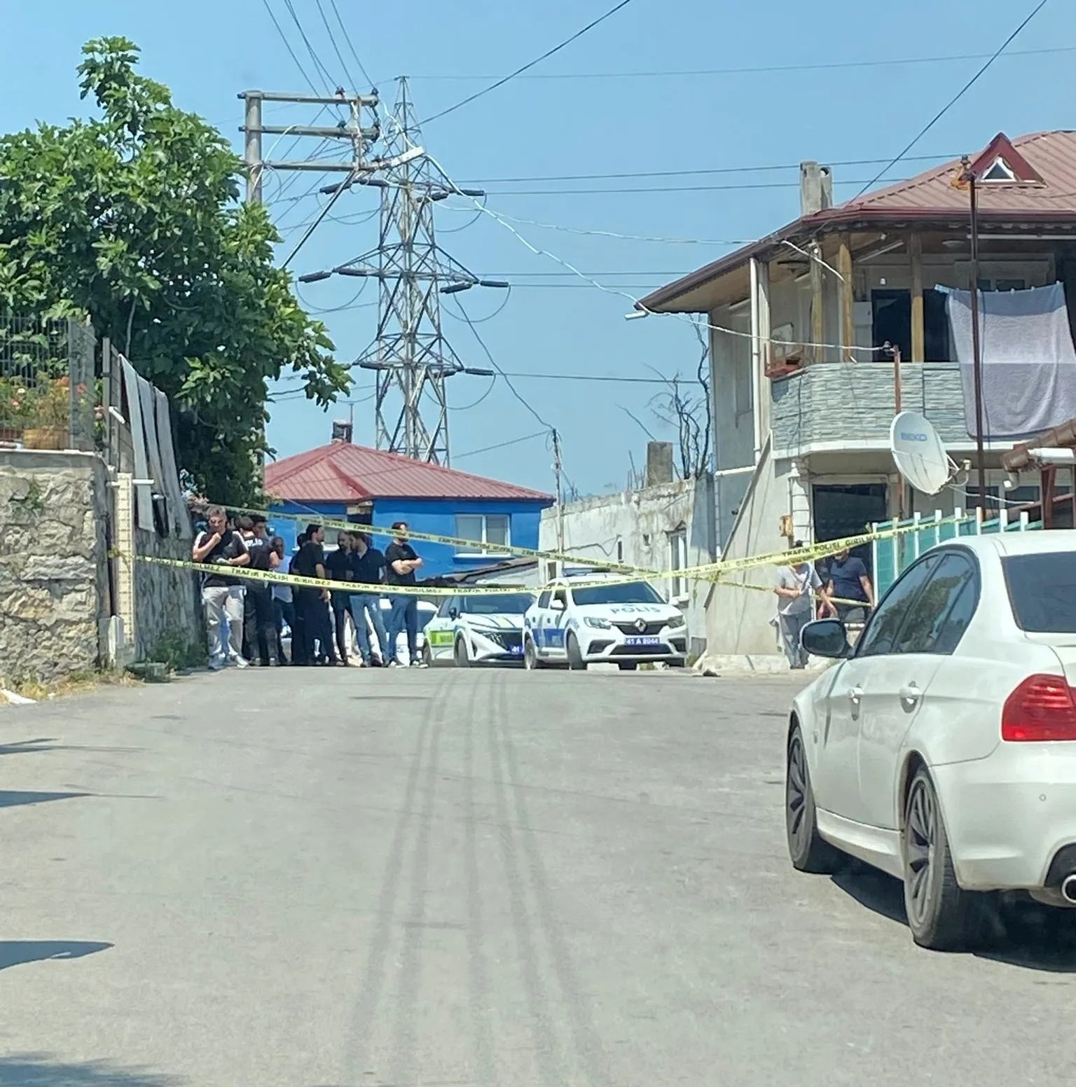 Kocaeli'de kan donduran vahşet! Eşini sokak ortasında bıçakl