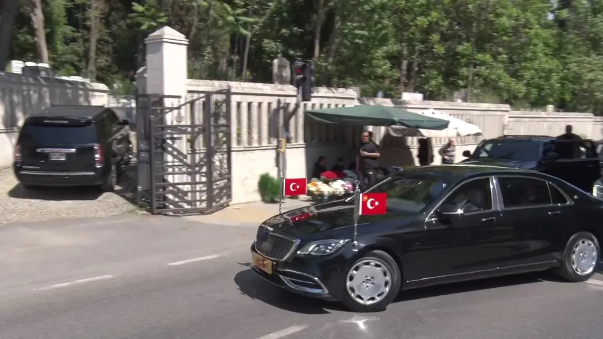 Başkan Erdoğan'dan kabir ziyareti