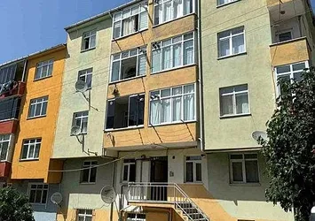 Tekirdağ'da evinin camını silerken yere çakıldı hayatını kaybetti