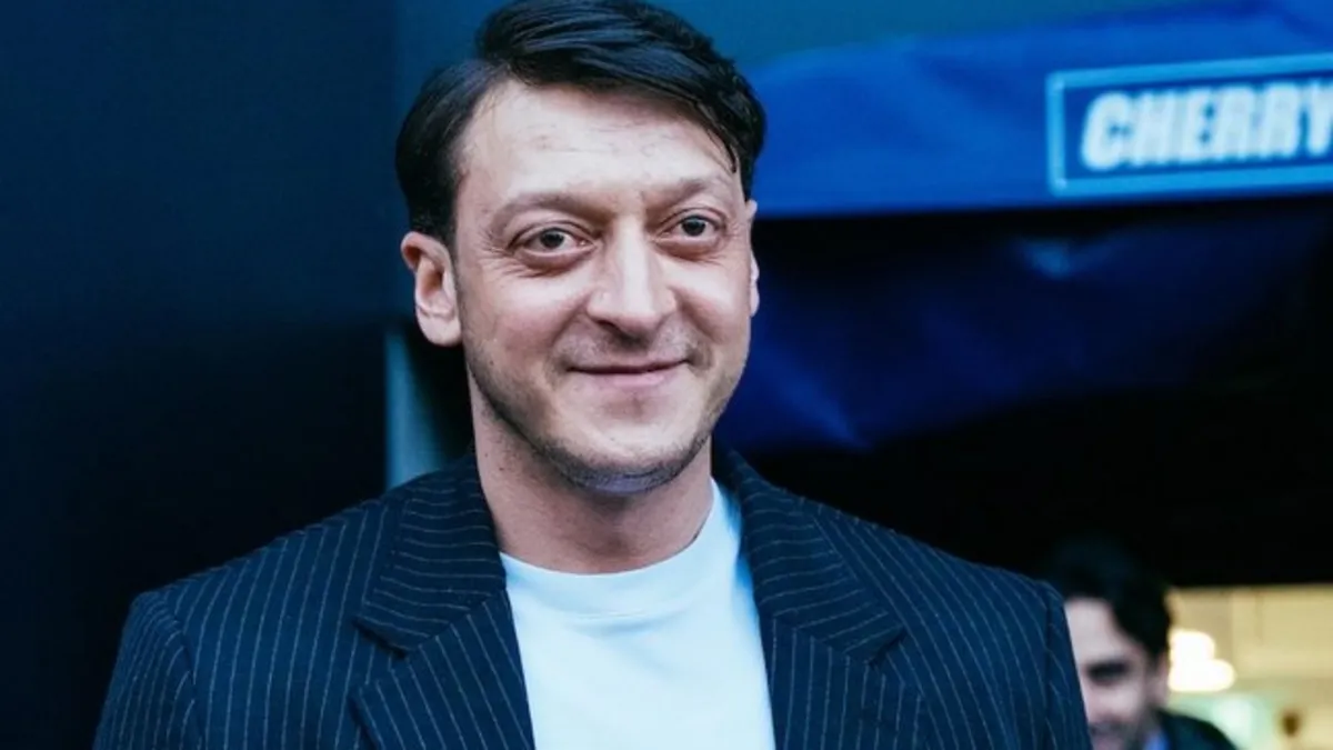 AK Parti MKYK üyesi Mesut Özil'den Espressolab paylaşımı: 10 numara kahve