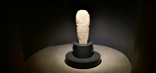 2 bin 500 yıllık heykele ziyaretçi akını