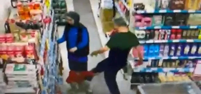 5 yaşındaki oğlunu markette tekmeleyerek dövdü! Vicdansız babanın o anları kamerada
