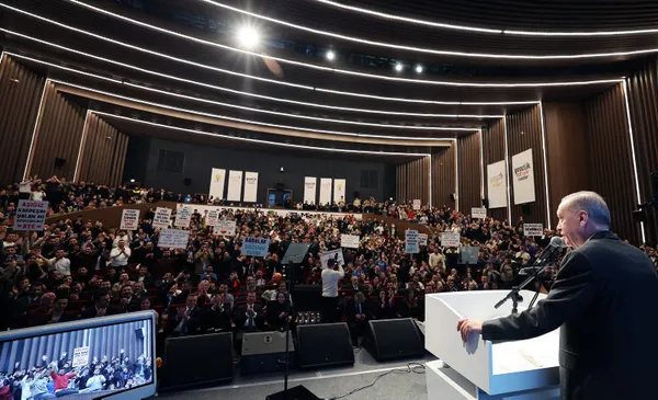 Başkan Erdoğan Eskişehir’de gençlerle buluştu! Muhalefete uzay yolculuğu tepkisi: Milletin sevinçlerinden rahatsızlar