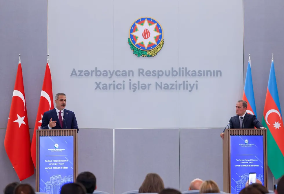 bakan-fidandan-bakude-kritik-mesaj-karadeniz-savasin-disinda-tutulmali-1789482703776.jpg Bakan Fidan'dan Bakü'de kritik mesaj! Karadeniz savaşın dışında tutulmalı - 1