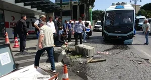 Şoför neye uğradığını şaşırdı! Hastane girişine...