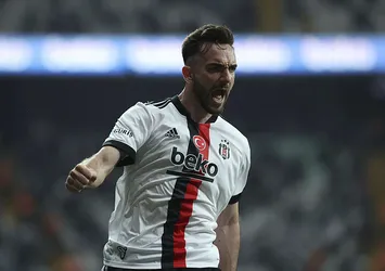 Beşiktaş'ta flaş ayrılık! Kenan Karaman Schalke 04 ile anlaştı