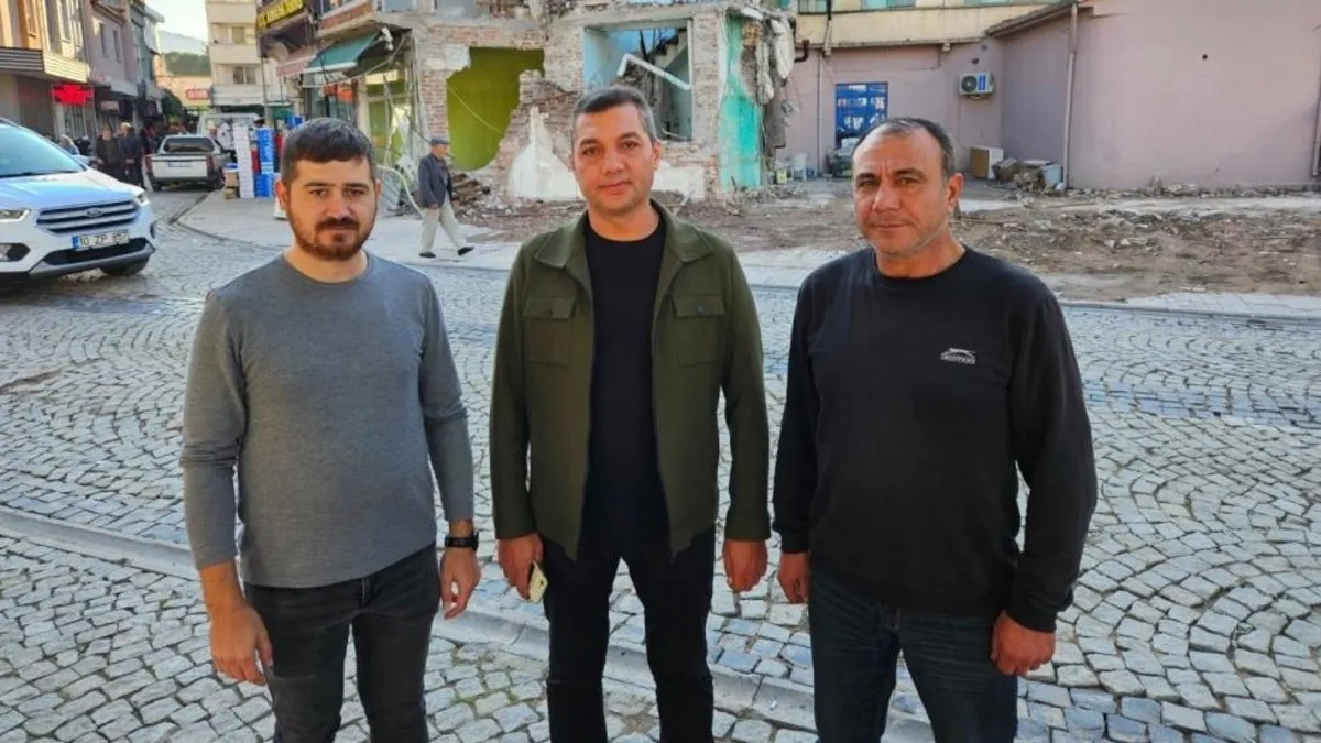 Balıkesir'deki depremler küçük esnafı olumsuz yönde etkiledi