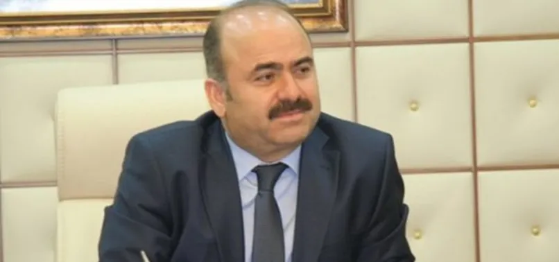 Vali Ahmet Aydın, emniyete gelerek teslim oldu