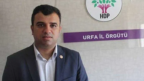 hdpli-omer-ocalandan-istanbul-icin-skandal-ifadeler-istanbul-da-bizim-icin-kurdistandir-1639432224491.jpg HDP'li Ömer Öcalan'dan İstanbul için skandal ifadeler: İstanbul da bizim için Kürdistan'dır - 2