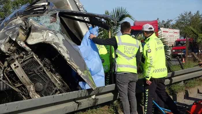 Son dakika: Trabzon'da korkunç kaza! Duygu öldü, 3’ü çocuk 4 kişi yaralı - 2
