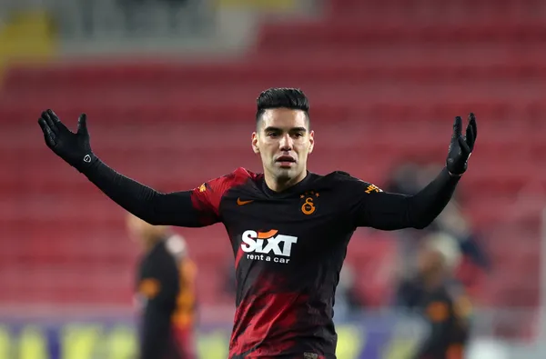 Son dakika: Radamel Falcao sahalara ne zaman dönecek?