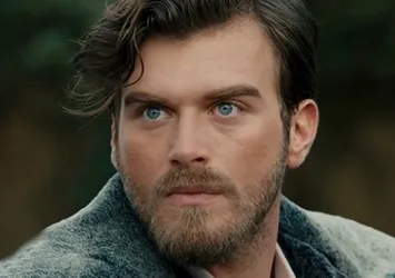 Kıvanç Tatlıtuğ'dan bomba haber