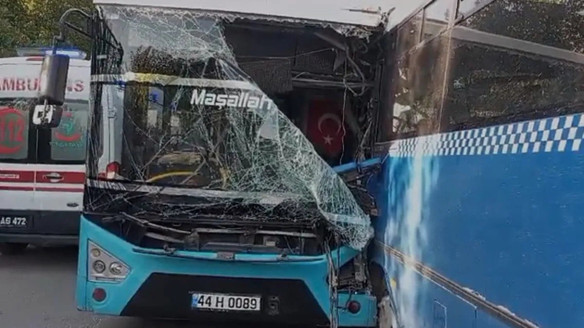 Malatya'da otobüsler çarpıştı: 25 yaralı