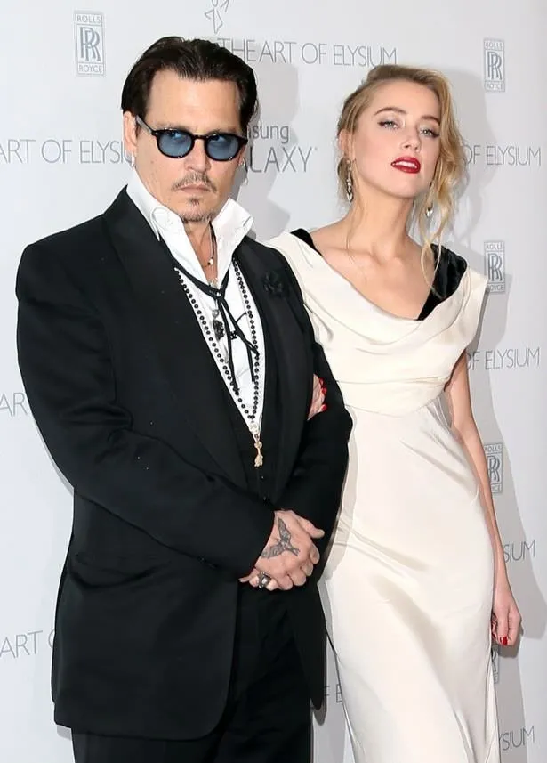 Johnny Depp ile Amber Heard boşanıyor