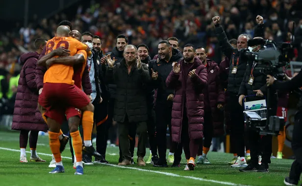 UEFA Avrupa Ligi son 16 turu kura çekimi ne zaman? 2021 UEFA Avrupa Ligi son 16 turuna kalan takımlar - 3