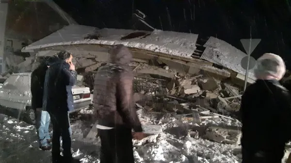 7.4’lük deprem 10 ilde hissedildi! Acı haberler peş peşe geliyor | Emniyet Genel Müdürlüğü’nden flaş uyarı