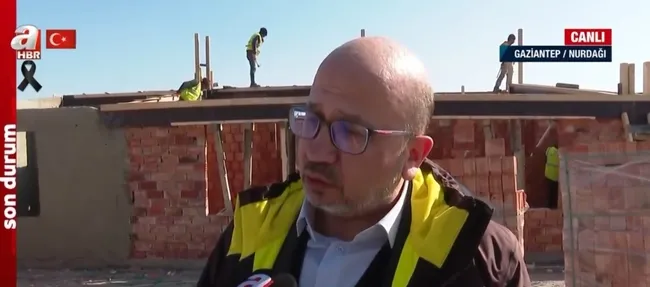 devlet-tum-gucuyle-deprem-bolgesinde-nurdaginda-afetzedeler-icin-barinma-alanlari-yapiliyor-1676723635626.jpg Devlet tüm gücüyle deprem bölgesinde! Nurdağı’nda afetzedeler için barınma alanları yapılıyor - 5