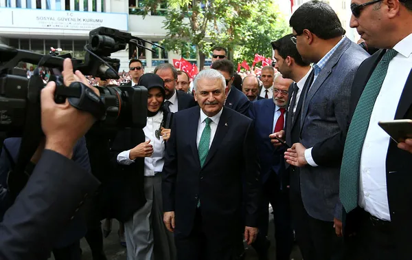 Yıldırım ve Bahçeli, Erdoğan’ın adaylığı için YSK’ya başvuruyu yaptı