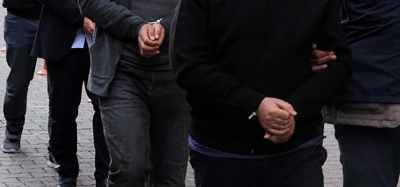 Sınırda yakalandılar! Aralarında eski savcı ve cezaevi müdürü de var