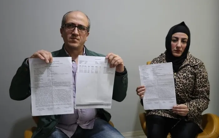 akillara-durgunluk-veren-olay-gece-vakti-300-bin-tl-dolandirildi-ne-olduysa-10-dakika-icinde-oldu-1715847034472.jpg Akıllara durgunluk veren olay! Gece vakti 300 bin TL dolandırıldı ne olduysa 10 dakika içinde oldu - 3