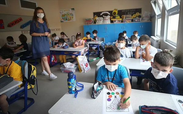 Son dakika: 12 yaş altına aşı olacak mı? Sağlık Bakanı Fahrettin Koca’dan yeni açıklama