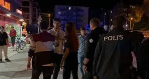 Kavgayı ayırmaya giden polislere çirkin saldırı!