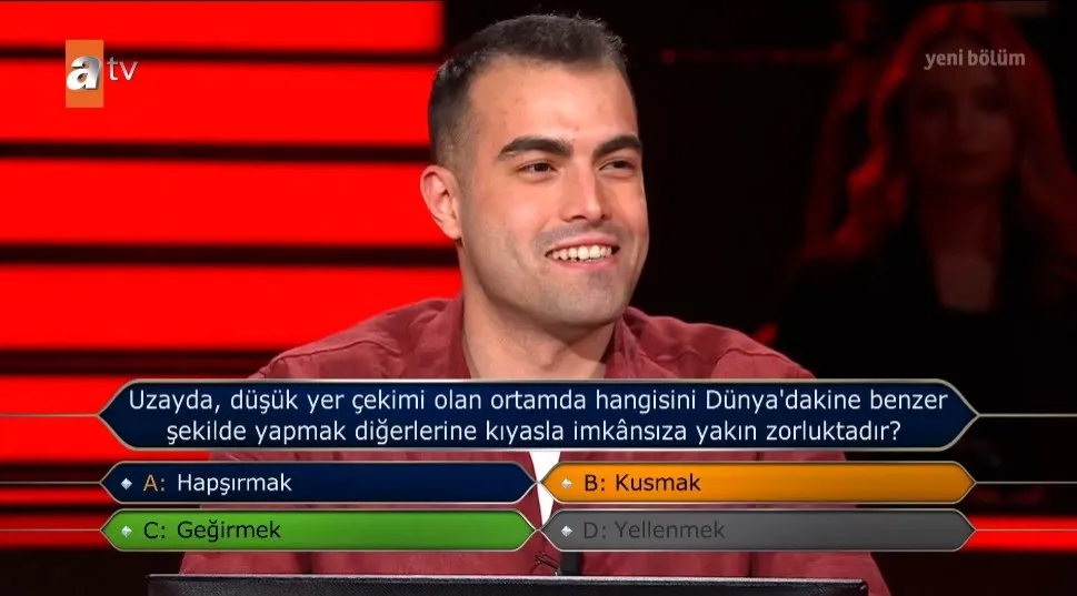 kim-milyoner-olmak-isterde-uzay-muhendisinin-imtihani-uzay-sorusunda-elendi-1787519182563.jpg Kim Milyoner Olmak İster'e damga vuran anlar! Uzay mühendisinin imtihanı: 200 bin TL'lik soruda elendi - 8