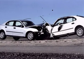 Trafik sigortasında aile içi devir oyunu