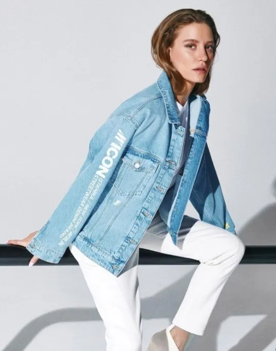 serenay-sarikaya-paraya-para-demiyor-rol-aldigi-reklam-filmlerinden-bakin-ne-kadar-kazandi-1634280706595.jpg Serenay Sarıkaya paraya para demiyor! Rol aldığı reklam filmlerinden bakın ne kadar kazandı? - 5