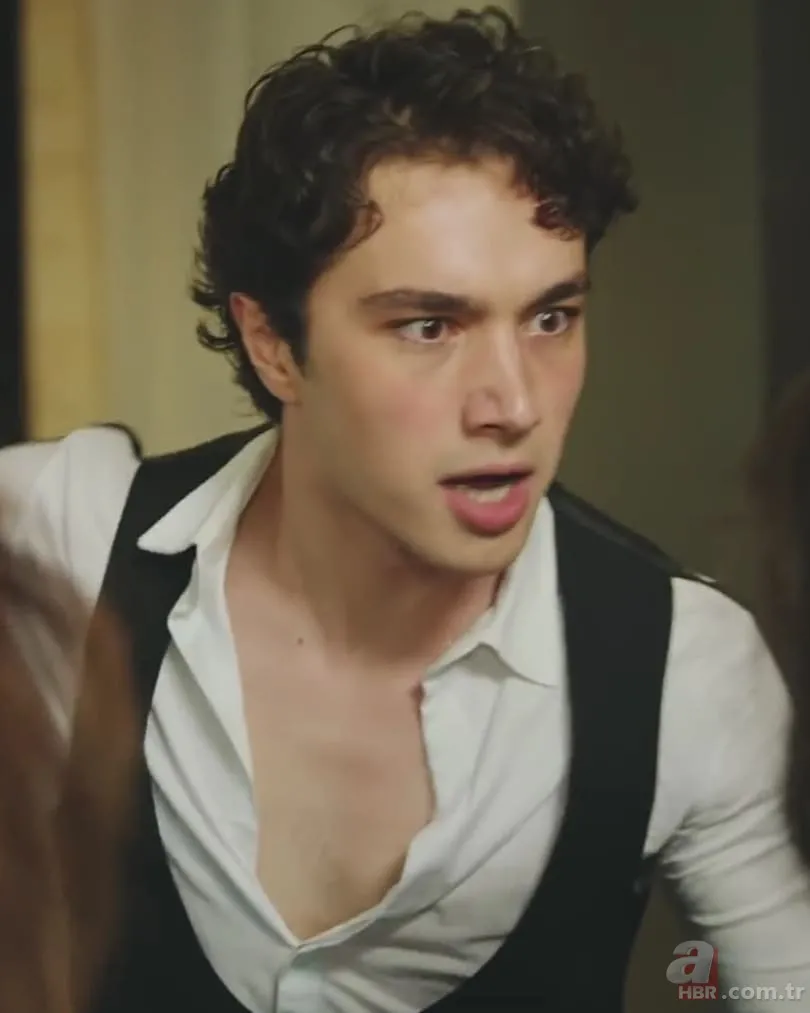 Burak Dakak kimdir, hangi dizilerde oynadı? Çukur'un Akın Koçovalı'sı Burak Dakak kaç yaşında, nereli? 5