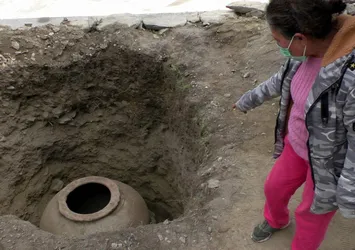 Aydın’da kaçak kazıdan tarihi küp çıktı! Bir insan boyunda