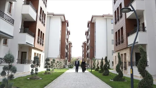 Deprem bölgesinin yeniden inşası! Çevre, Şehircilik ve İklim Değişikliği Bakanı Murat Kurum: 2 ay içinde 244 bin konutun temeli atılacak - 5