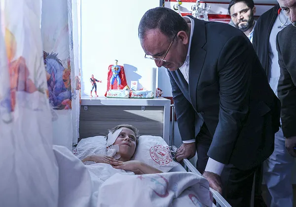 Bakanlar deprem bölgesinde anbean çalışmaları takip ediyor! Sıcak gelişmelere anlık reaksiyon sağlanıyor