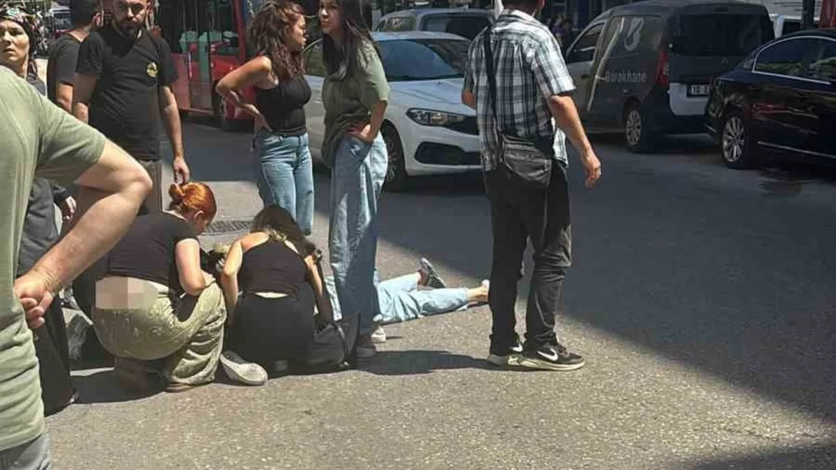 Motosikletin çarptığı yaşlı kadın ağır yaralandı