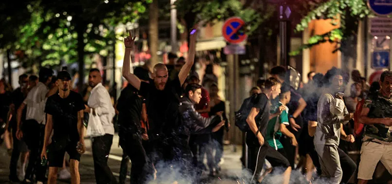 Fransa'da öldürülen genç Nahel'in ailesinden ilk açıklama! Katili olan polise bağış yapanlara tepki gösterip sükunet çağrısı yaptı...