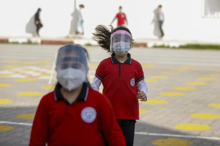 Son dakika: Yüz yüze eğitime geçiş nasıl olacak? Toplum Bilimleri Kurulu Üyesinden dikkat çeken açıklama