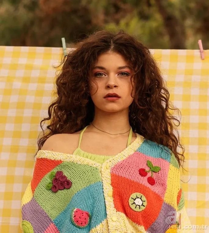 Deha'nın Devran'ı Aras Bulut İynemli'nin yeni sevgilisi şoke etti! Meğerse dizideki kardeşi... 5