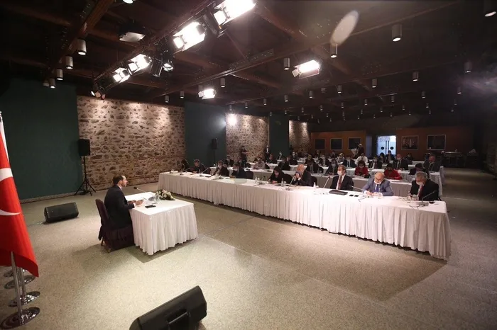 Son dakika: Hazine ve Maliye Bakanı Berat Albayrak müjdeyi verdi: İstihdam kalkanı paketi geliyor - 1