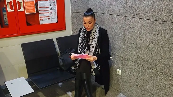 Deniz Akkaya eski eşiyle yine davalık oldu! Ruh sağlığı raporunu paylaştı